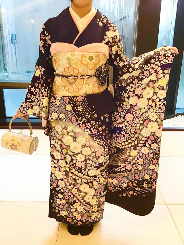 振袖ハクビ明治記念館店｜成人式は正統派古典柄振袖専門ハクビの振袖